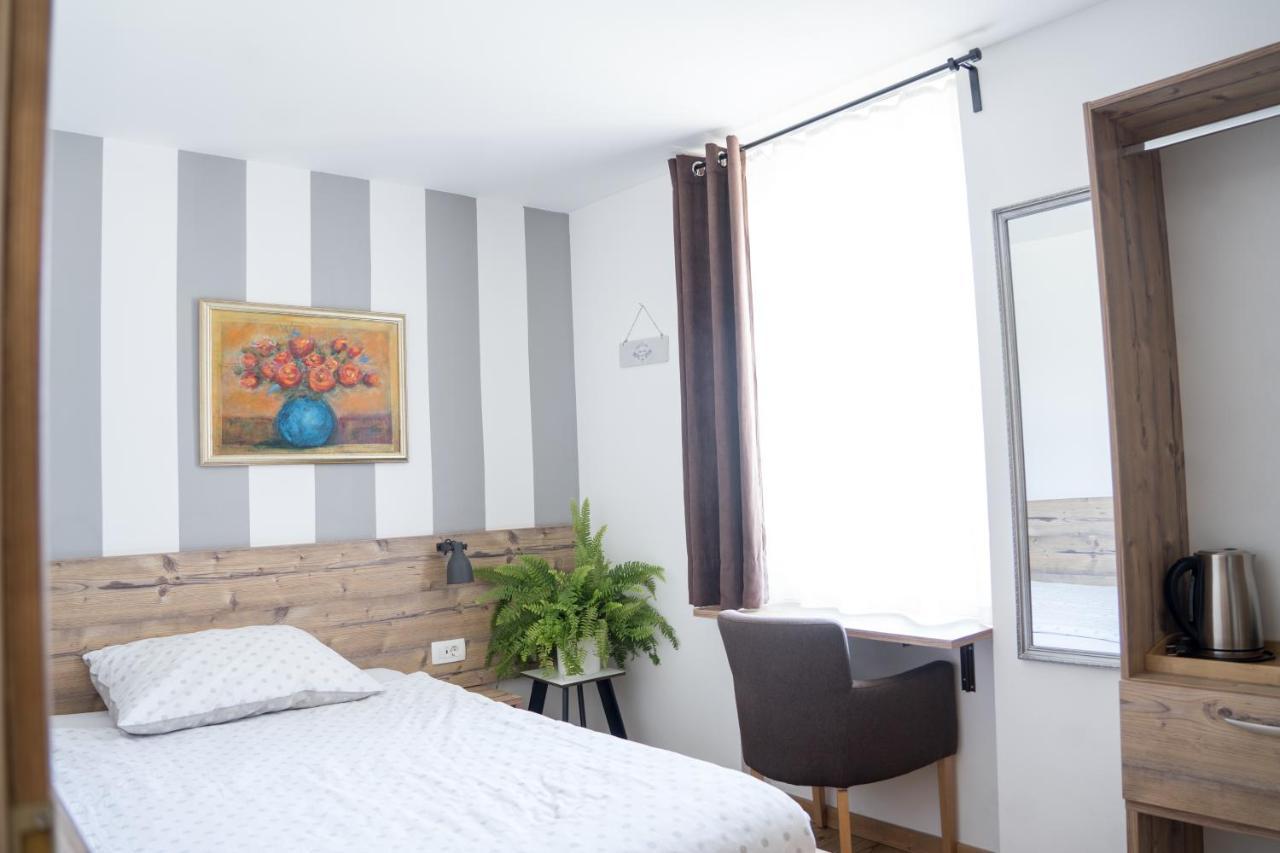 Hisa Poljana Rooms Prevalje Екстериор снимка