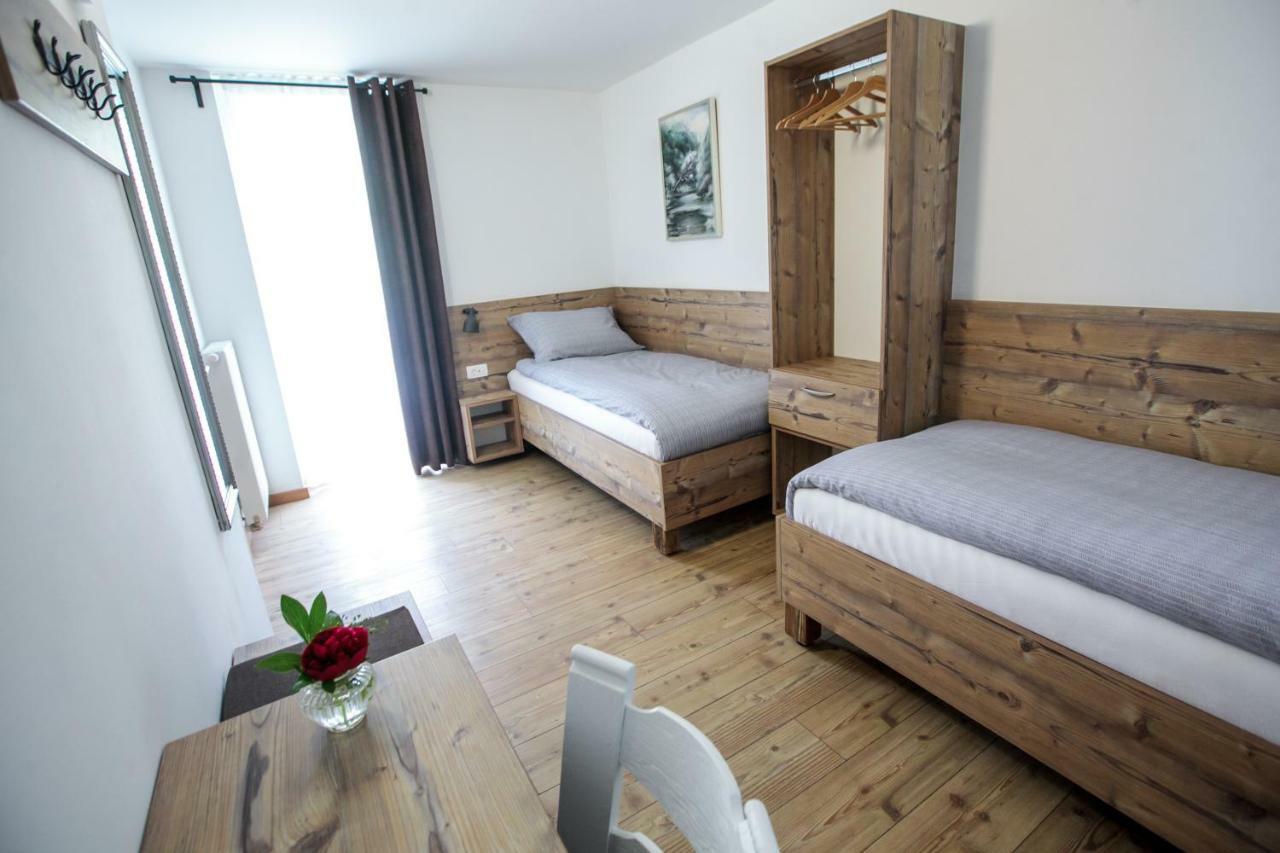 Hisa Poljana Rooms Prevalje Екстериор снимка