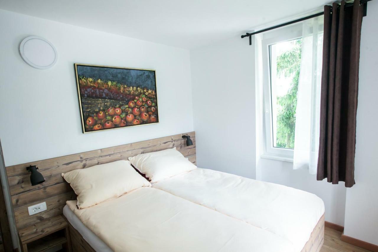Hisa Poljana Rooms Prevalje Екстериор снимка