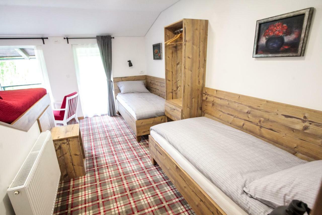 Hisa Poljana Rooms Prevalje Екстериор снимка